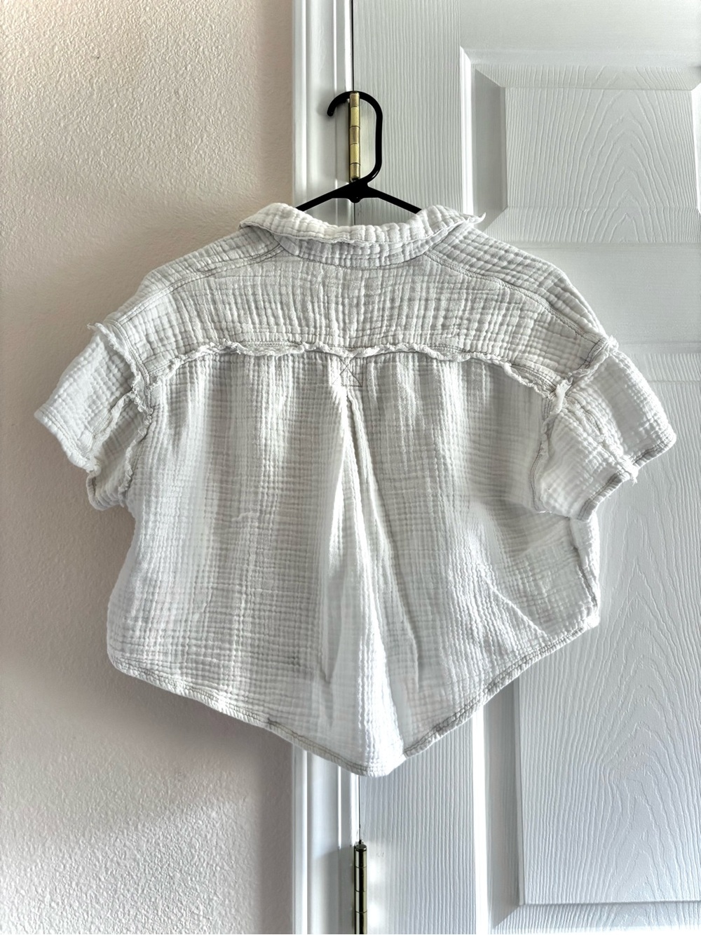 Free People Lightweight Cropped White Gauze Button-Front Women's Top Small - Picture 2 of 3